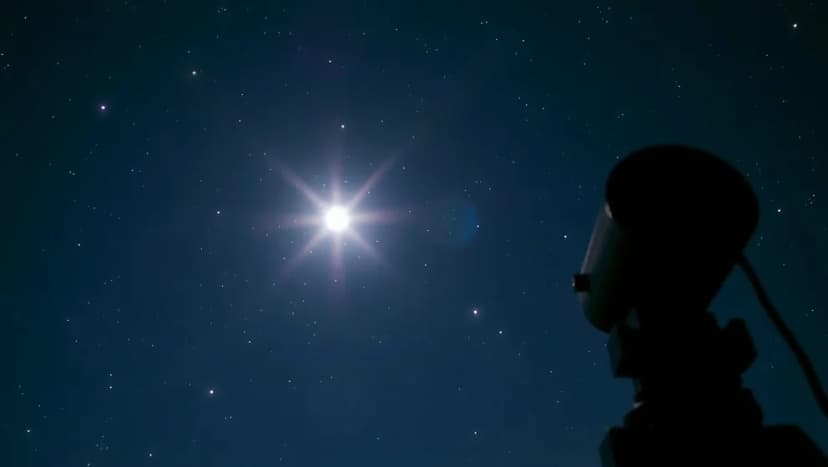 Vilken stjärna lyser starkast just nu